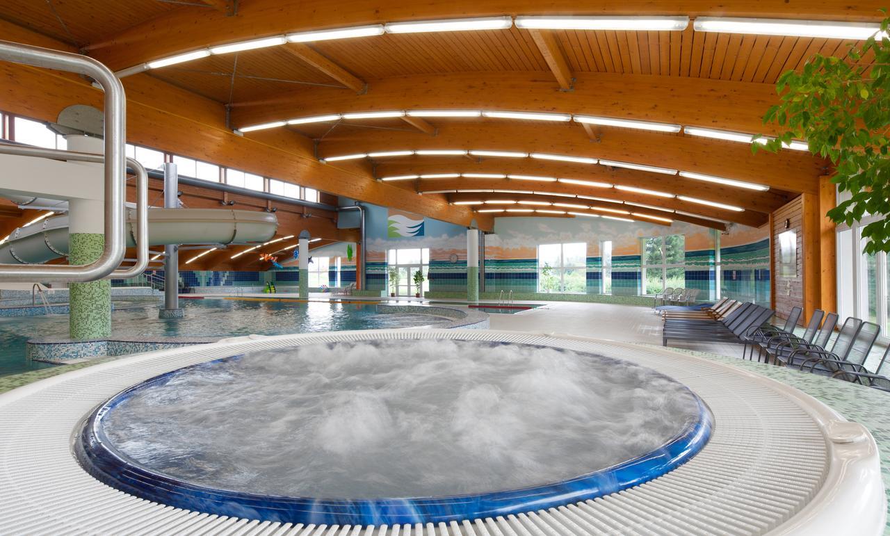 Lipno Wellness - Frymburk Hotel Private Family Room Exterior foto
